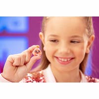 Pinky Promise, Surprise bag